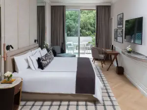 The Alest Hotel