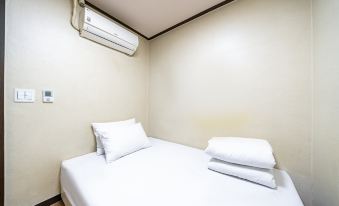 Shindaebang Min Motel