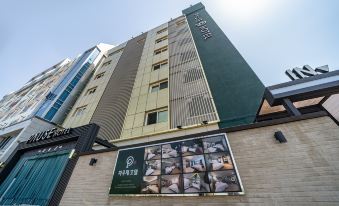 Geojedo Jangseungpo Hotel Pause