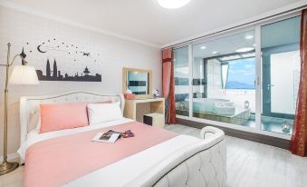 Geoje Island Solvert Pension