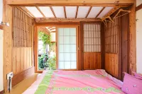 Yeongdeok Eunhaedang Hanok Stay Hotels in Yeongdeok