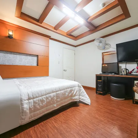 Changwon Palyongdong Click