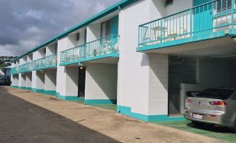 Emthree Seaside Apartments