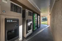 聖奧古斯丁紅頂PLUS飯店