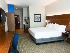 Holiday Inn Express & Suites New Boston