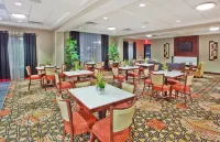 Holiday Inn Express & Suites Atlanta-Cumming Hotels in Forsyth County