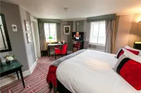 Benedicts Hotel