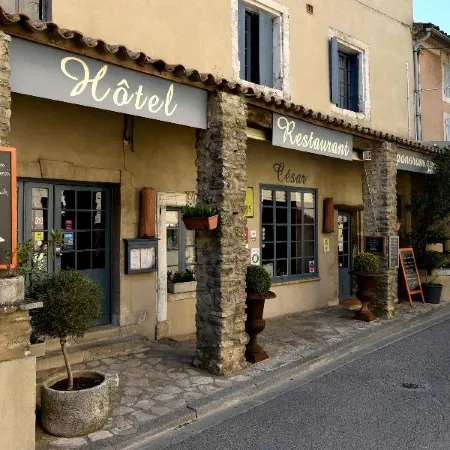 Logis Hôtel Panoramique César