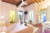 Luxury Villa in Tuscany with Pool Near Pisa and Florence - Eight Bedrooms 14 pl Hotels in Palaia