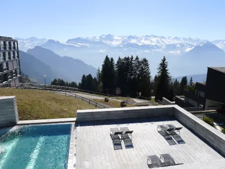 Margherita Bütler Отели рядом с достопримечательностью «Pfarrkirche St. Maria Weggis»