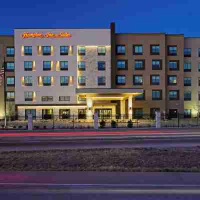 Hampton Inn & Suites by Hilton Lubbock University Hotel Exterior