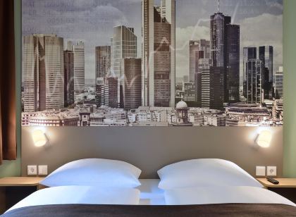 B&B HOTEL Frankfurt-West