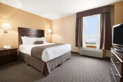 Days Inn by Wyndham Estevan - Gym