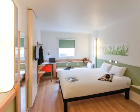 ibis budget Valencia Aeropuerto Hoteles en Manises