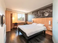 Ibis Issoire Hotels in Issoire