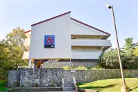 Motel 6 Nashua, NH - South Hotels near Holman Stadium