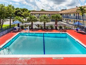 Motel 6 Riviera Beach, FL