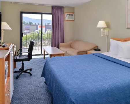Canadas Best Value Inn and Suites Castlegar Hotels in Central Kootenay