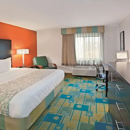 La Quinta Inn & Suites by Wyndham Mansfield Oh