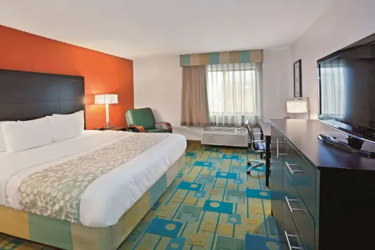 La Quinta Inn & Suites by Wyndham Mansfield Oh