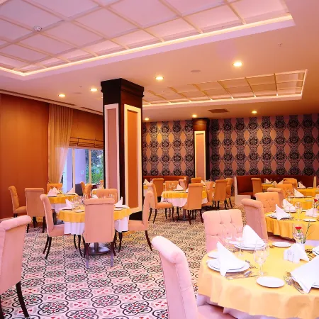 Side Prenses Resort Hotel & Spa Отели рядом с достопримечательностью «Кумкой»