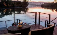 U Inchantree Kanchanaburi - Romantic