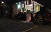 Demilo Inn Hotel a Landungsari