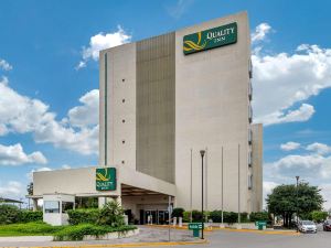 Quality Inn Monterrey La Fe