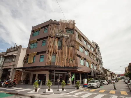 Le Dream Boutique Hotel Отели рядом с достопримечательностью «Hean Boo Thean Temple»