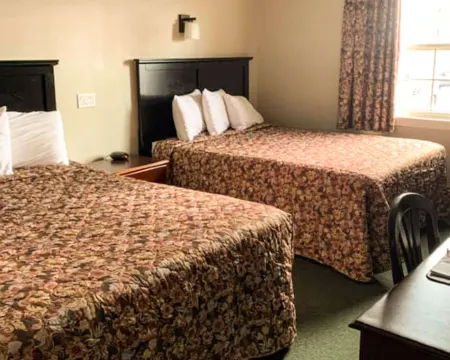 Traveller's Inn Prince Edward Island Hotels in Summerside