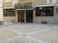 Hotel Castellano I Hotels in Pedrosillo el Ralo