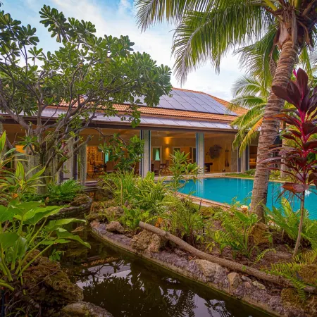 6 Bedroom Luxury Villa on Golf Course (PH125)
