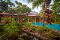 6 Bedroom Luxury Villa on Golf Course (PH125) - Huvilat