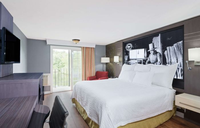 Super 8 by Wyndham Sturbridge