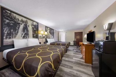 Super 8 by Wyndham Kansas City Airport North カンザス・シティーのホテル