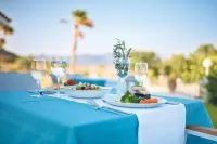Grand Blue Beach Hotel - พร้อมอาหารเช้า