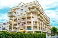 Ona Suites Salou - 3 ดาว