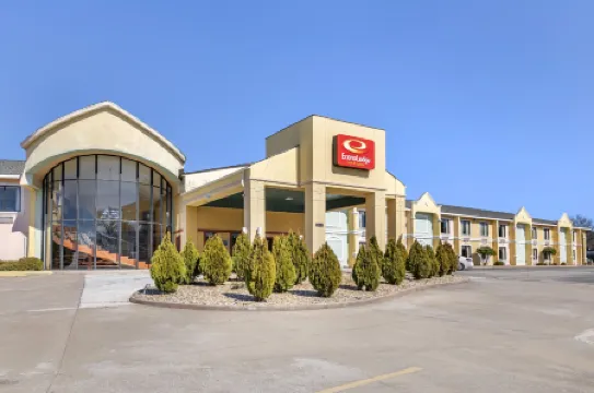 Rose City Inn & Suites