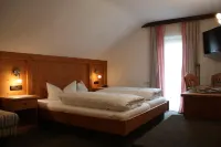 DAS Posch Hotel Hotels in Eschenlohe