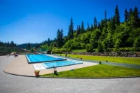 Lobogo Resort - С бассейном