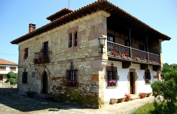 卡薩索拉里加公寓