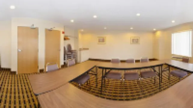 クオリティ イン リーズ サミット - カンザス シティ リーズ・サミットのホテル