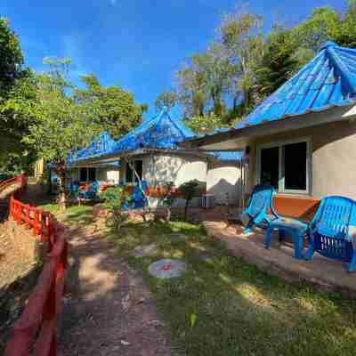 Koh Mak Buri Hut Natural Resort Hotel Exterior