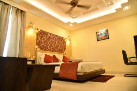 Hotel the Vedas