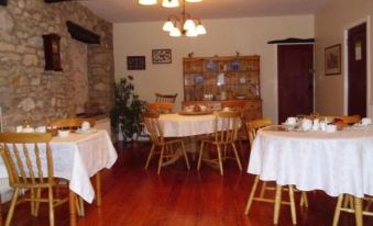 Tithe Barn Bed and Breakfast - Housity