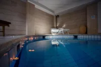 Hostellerie du Cheval Blanc - piscine