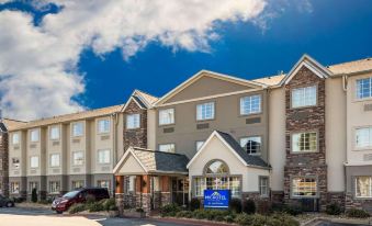 Microtel Inn & Suites by Wyndham Greenville / Woodruff Rd