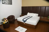 JP Airport Hotel Kannur Hotels near Kavvayi Islands