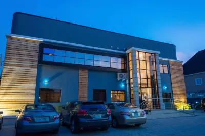 Iris Hotel