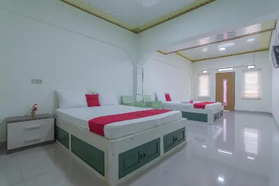 RedDoorz Resort Syariah @ Batu Apung Purwakarta Hôtels à : Kiarapedes